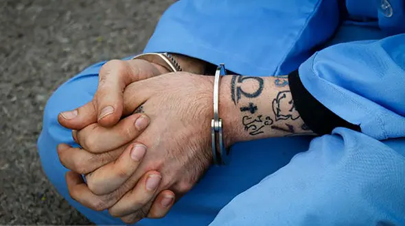 زندان پایان کار قاتل همه فن حریف که در کرج وحشت آفرینی می کرد