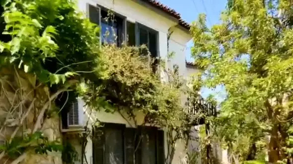 راهی برای رسیدن به رویاها / رویاها منتظر نمی‌مانند