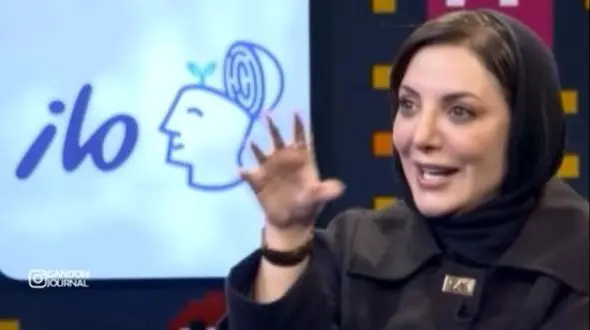 فیلم /  رویا میرعلمی : من ملکه زیبایی هستم .../  همه فکر میکنن من فالگیرم الان ... / قیاسی : خب با اینا فالگیری .../ فال قهوه و تاروت و ...