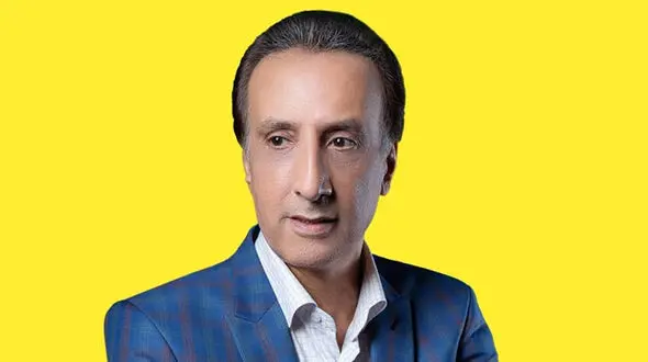  محمدرضا حیاتی در آنتن صداوسیما: اسرائیل خانه منو بمباران کرد+ فیلم بغض آقای گوینده