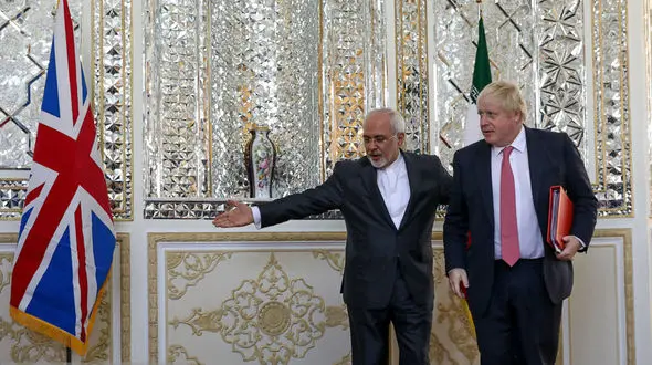 وزیر خارجه انگلیس وارد تهران شد و به دیدار ظریف رفت+عکس