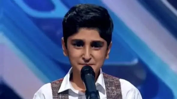 فیلم آواز باشکوه کردی علی طولابی  /  یاد ماموستا آهنگ کردی خواند !