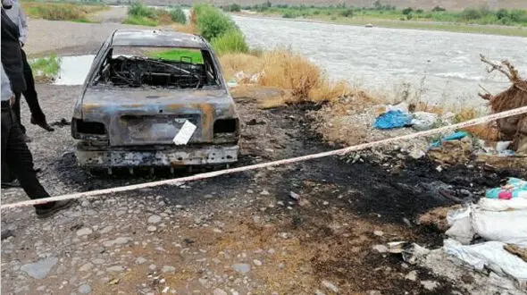 عکس تلخ / خودکشی هولناک مرد تهرانی و پسر خردسالش داخل پراید آتشین