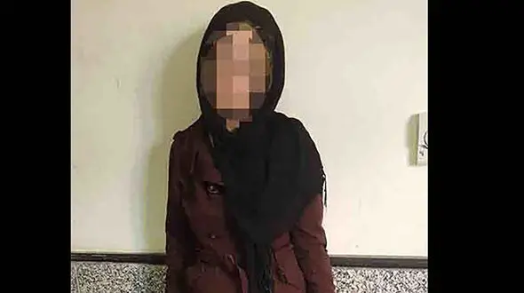 زن جوان از خودرو شاسی بلند در حال حرکت بیرون پرید تا اسیر شیطان نشود/ در مشهد رخ داد