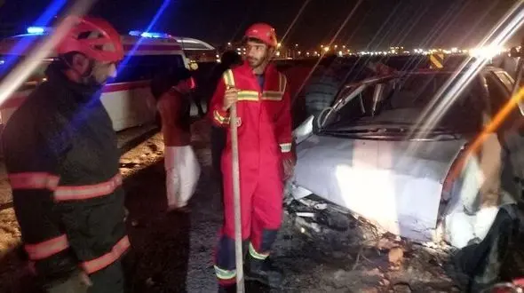 واژگونی خودروی شوتی حامل اتباع / 12 کشته و مصدوم برجا ماند