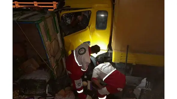 مصدومیت ۵ نفر در تصادف زنجیره‌ای محور شاهرود - میامی