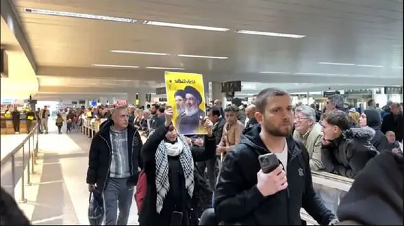 فرود ۵۰ هواپیما حامل شرکت‌کنندگان در مراسم تشییع شهید سید حسن نصر الله / ترافیک در فرودگاه بیروت 