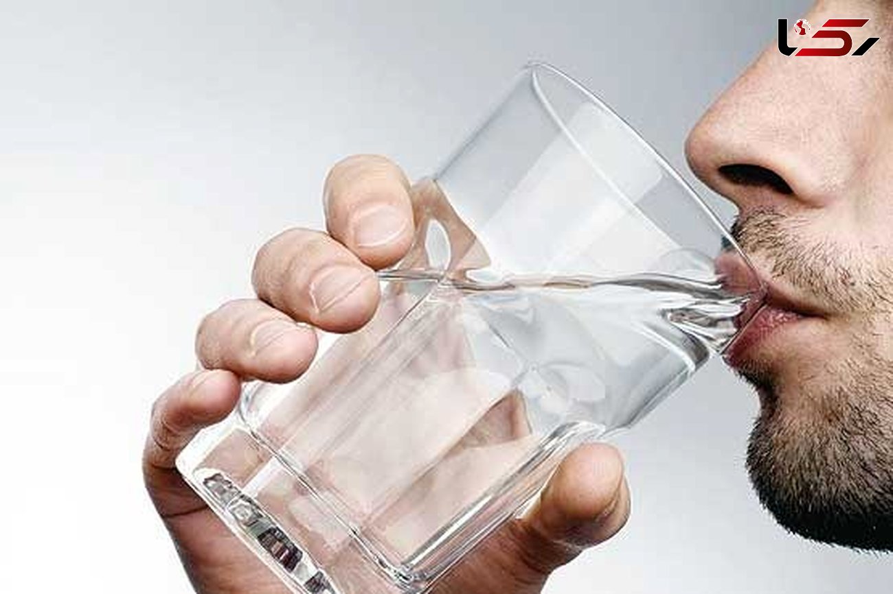 عوارض مرگبار نوشیدن زیاد آب را جدی بگیرید