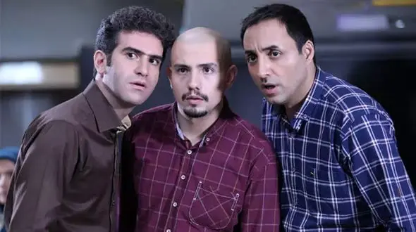 تصاویری از بازیگران لیسانسه‌ها در یک مراسم ختم