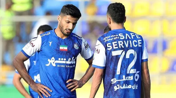 مادر محبی در ورزشگاه جم/ تماشای پنالتی از دست رفته پسر  + عکس