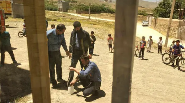 وحشت خانواده همدانی از مار سمی 