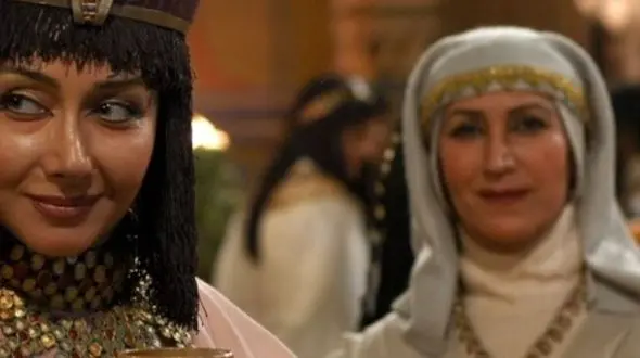 چهرۀ «کاریماما، دایۀ زلیخا» در مراسم تقدیر از سریال «یوسف پیامبر»؛ سال 87