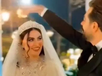 تشکر و قدردانی ویژه سهیل قاصدی  از مادر مریم مومن در روز مادر/ دامادی این چنینم آرزوست، والسلام