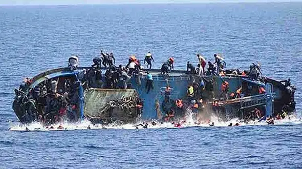 غرق شدن کشتی مهاجران در سواحل تونس  / 51 زن و مرد و کودک ناپدید شدند