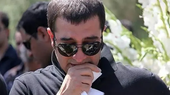 عکس ها / تیپ و استایل بازیگران و فوتبالی‌ها در مراسم ختم مادر مجید صالحی / از پرستو صالحی تا قلعه‌نویی از نیما نکیسا تا رضا عطاران، جواد رضویان و../ روحش شاد