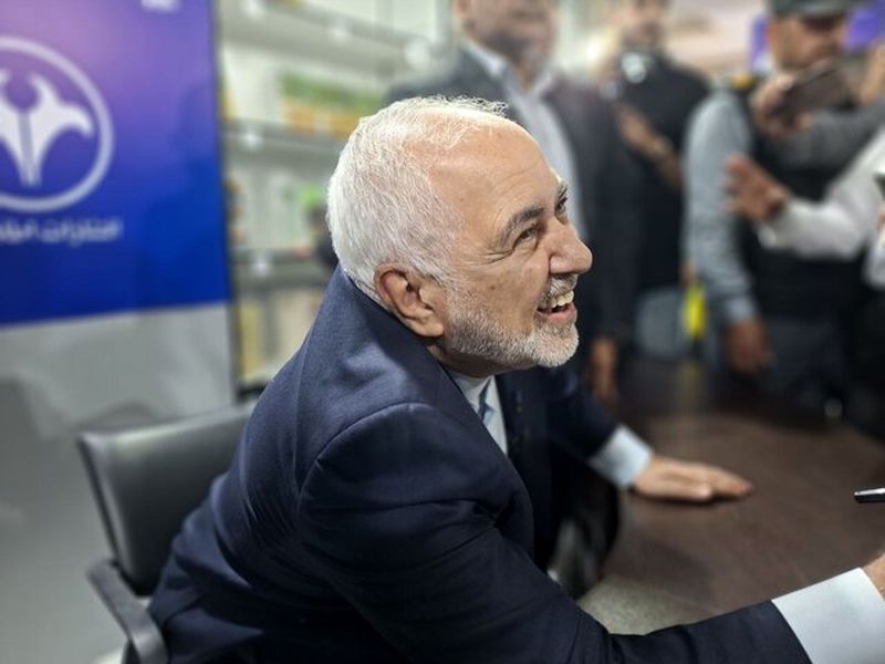  ظریف در نمایشگاه کتاب تهران