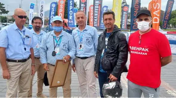 کریمی: سیاست ما تشکیل تیمی باکیفیت برای حضور در لیگ است/ شاکله تیم ما را ورزشکاران بومی تشکیل می‌دهند