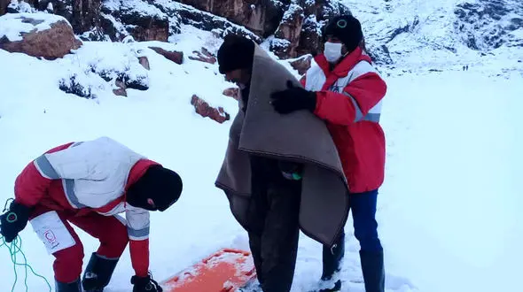 عکس از مرد یخی اسفراین / بازگشت به زندگی در ثانیه های آخر