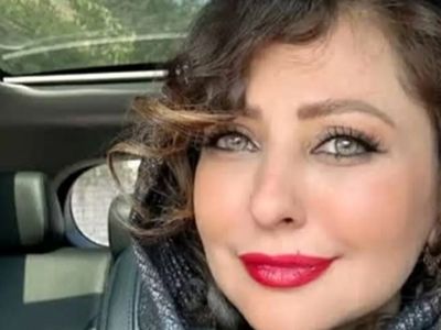 تضاد جذاب چهره جوان نفیسه روشن با تار موهای سفیدش/ ببینید موهای سفید چطور جذابیتشو بیشتر کرده؟!