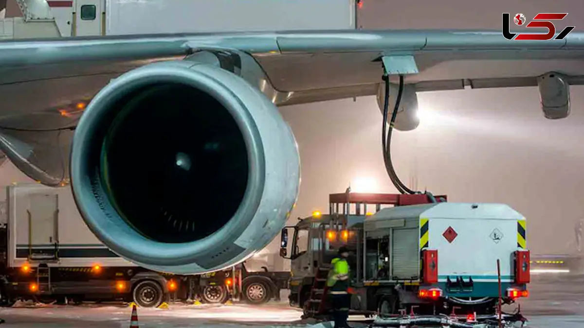 فوران بنزین هنگام سوخت گیری هواپیما در فرودگاه + فیلم 