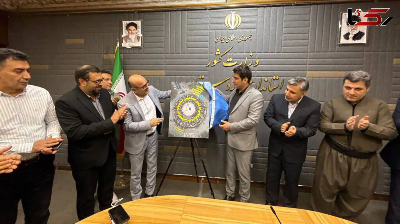 رونمایی از پوستر هجدهمین جشنواره بین‌المللی تئاتر خیابانی مریوان 
