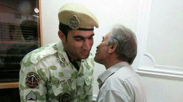 تکاور درستکار کیف سه میلیارد تومانی را به صاحبش پس داد+عکس