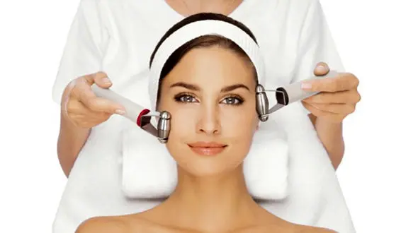 ویژگی های کلینیک تخصصی پوست و مو