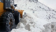 فیلم بارش شدید برف که خودروها را در خود دفن کرد / در کردستان رخ داد 