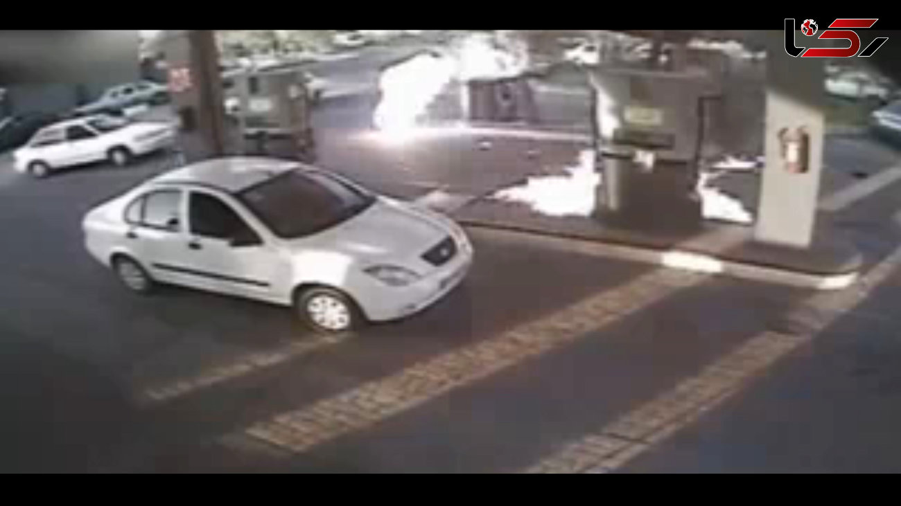 لحظه آتش گرفتن یک مرد در پمپ گاز + فیلم 