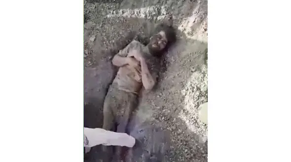 اولین فیلم از نجات معجزه آسای مرد یزدی! / ناگهان زنده به گور شدم!