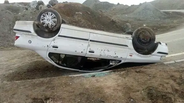 واژگونی مرگبار سمند در جاده نورآباد ـ گاماسیاب 