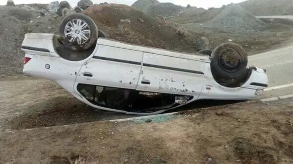 واژگونی مرگبار سمند در جاده نورآباد ـ گاماسیاب 