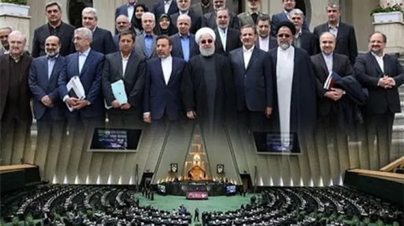 در جنگ اقتصادی  با دولت مدارا می کنیم / شعارهای ما در خصوص مسکن و معاش مردم باقی است