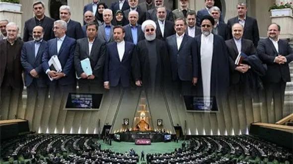 در جنگ اقتصادی  با دولت مدارا می کنیم / شعارهای ما در خصوص مسکن و معاش مردم باقی است