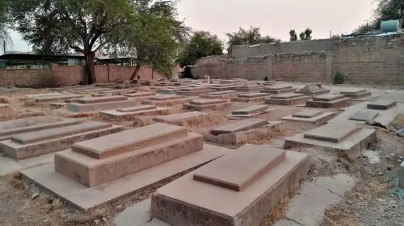 گورستان ارامنه ، رها شده در پستوخانه تاریخ صنعتی جنوب