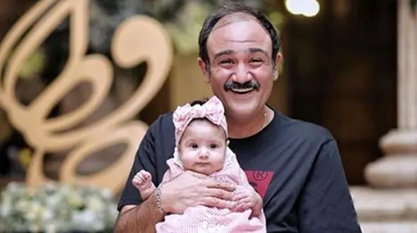 ذوق زدگی مهران غفوریان در اولین روز مدرسه رفتن هانا، دختر کوچولوی نازش+عکس