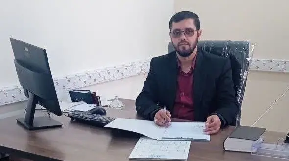 اقدام یک دادگاه در خوزستان شگفتی ساز شد / رئیس این دادگاه به جای زندان لبخند هدیه داد!