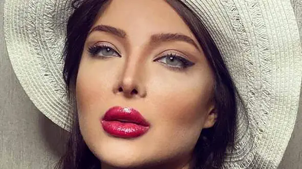 فخر فروشی همسر سپهر حیدری با کفش های فوق لاکچری اش + عکس آرام و خواهر جذابتر از خودش !