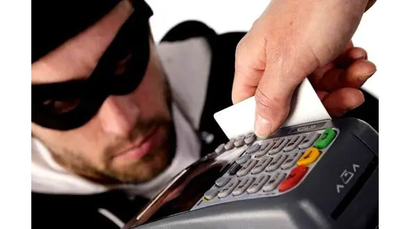 بازداشت پیک موتوری به خاطر دزدی یک میلیارد تومانی
