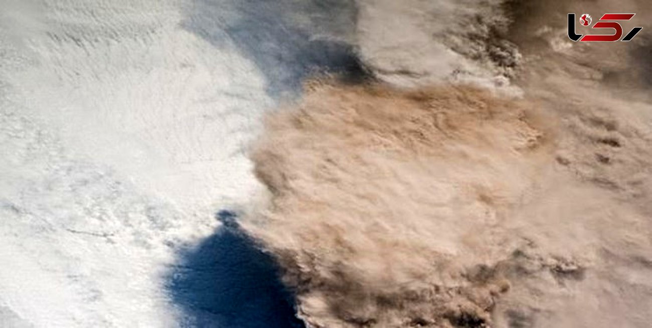 فوران یک آتش‌فشان زیرا ذره بین ناسا + تصاویر