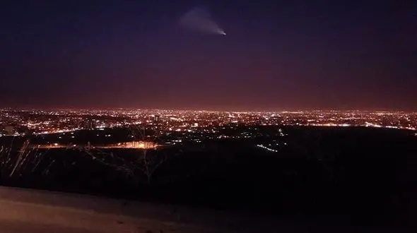 پرواز شیئی نورانی مرموز در آسمان ارومیه 