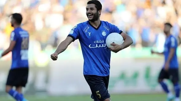 غلامی: فعالیت خارج از فوتبالی که انجام دادم از ته دلم بود/ دوست دارم مسافر جام جهانی باشم