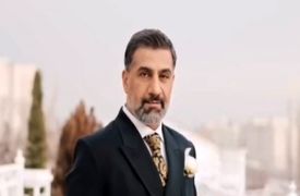 اولین فیلم از عروسی لاکچری محمد نادری بازیگر سریال شمعدونی در آستانه 50 سالگی / لحظه علنی شدند ازدواج آقای بازیگر و رقص دامادی!