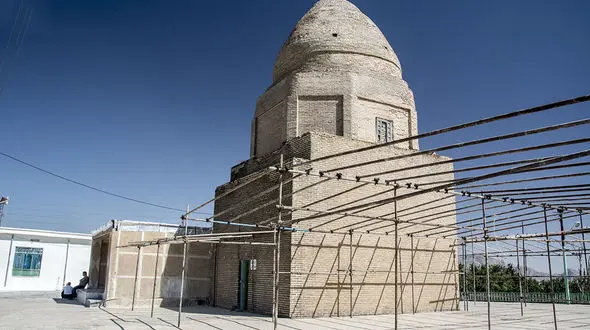 عکس های دیدنی از آرامگاه اویس قرنی در حوالی کرمانشاه