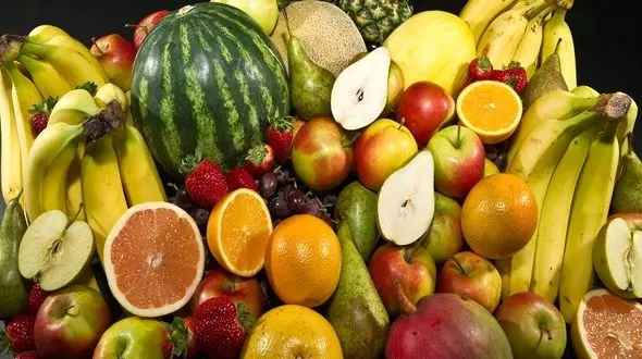 مردم نخریدند؛ میوه ارزان شد! 