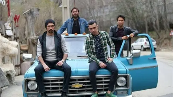 بازیگر معروف کارگردان شد