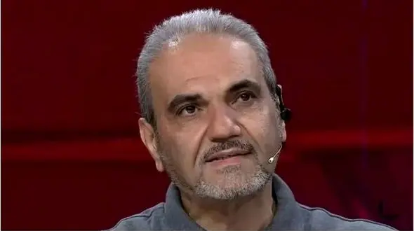 گریه های جگرسوز جواد خیابانی در روز پدر ! / این مرد چرا اینقدر احساساتیه !