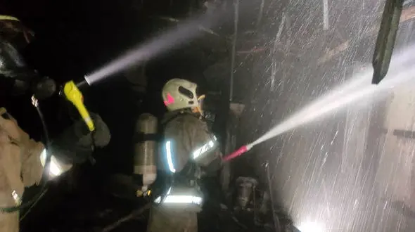 آتش سوزی وحشتناک در بیمارستان 7 طبقه یوسف آباد تهران / بیماران در خطر خفگی با دود! + عکس ها