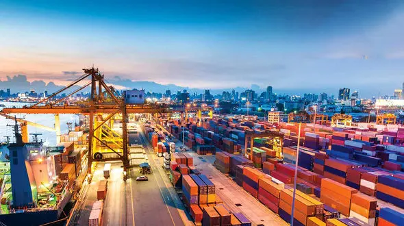 واردات خودرو و تلفن همراه مشمول دریافت ضمانت‌نامه بانکی در گمرک شد