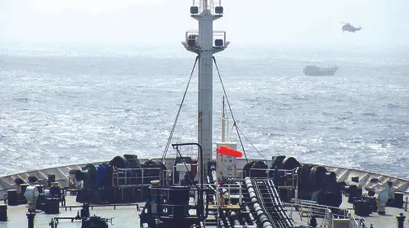  نجـات 13 دریانورد نفتکش به یاد سانچـی